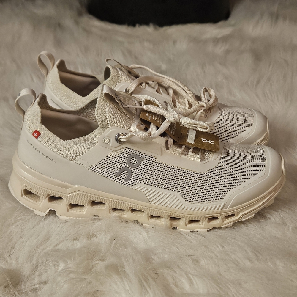 NWOB- WOMEN’S ON CLOUD 2 'DEW MOON' RUNNING SHOE.